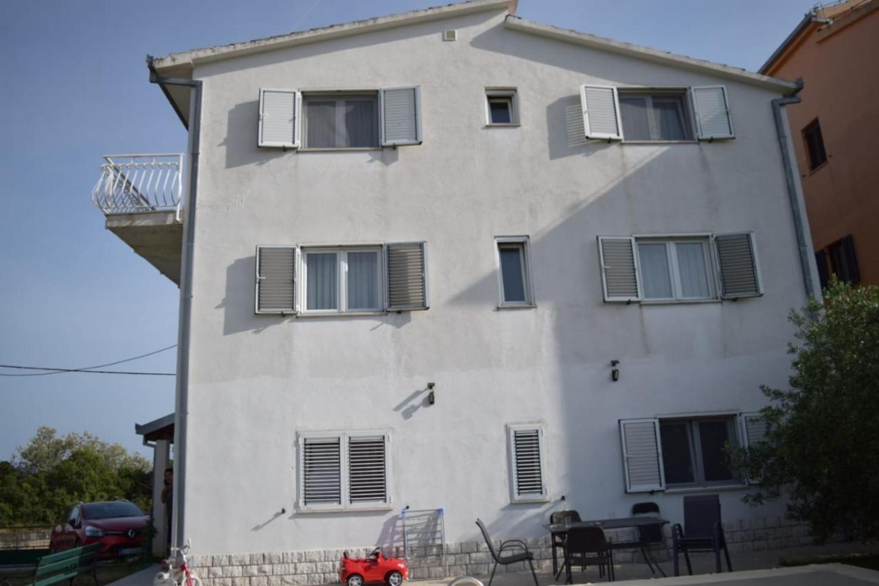Apartments Marta Kaštel Novi Exterior foto